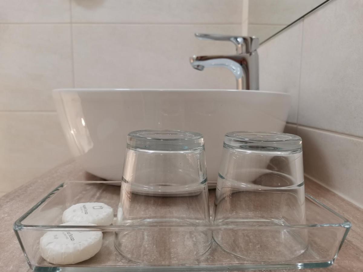 Alfa Hotel Győr Eksteriør billede
