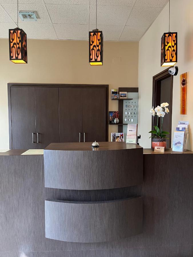 Alfa Hotel Győr Eksteriør billede
